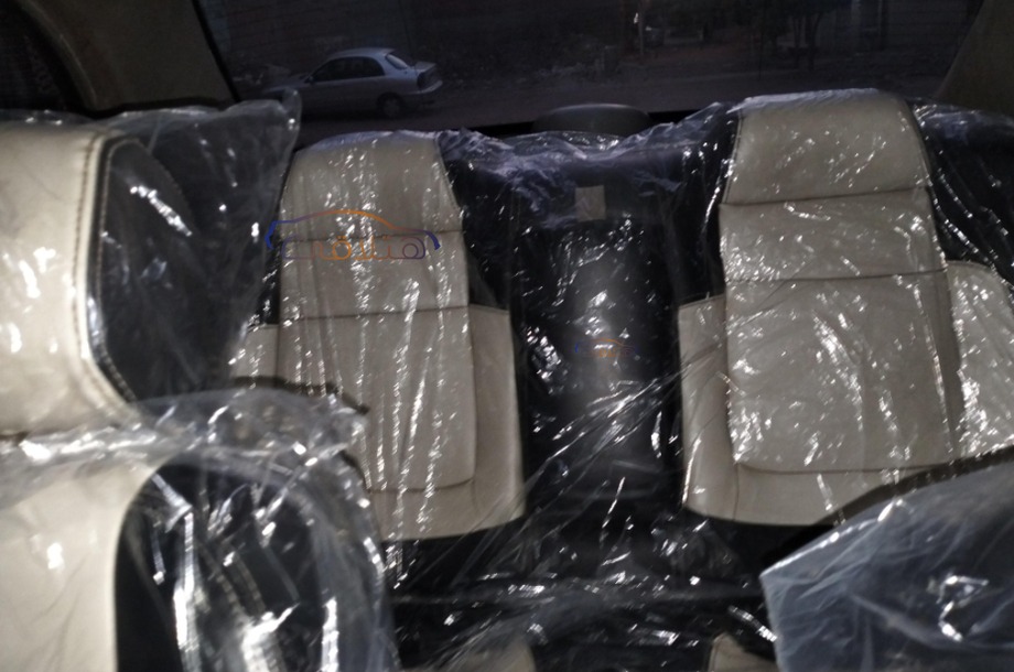 Nubira 2 Daewoo Dark red