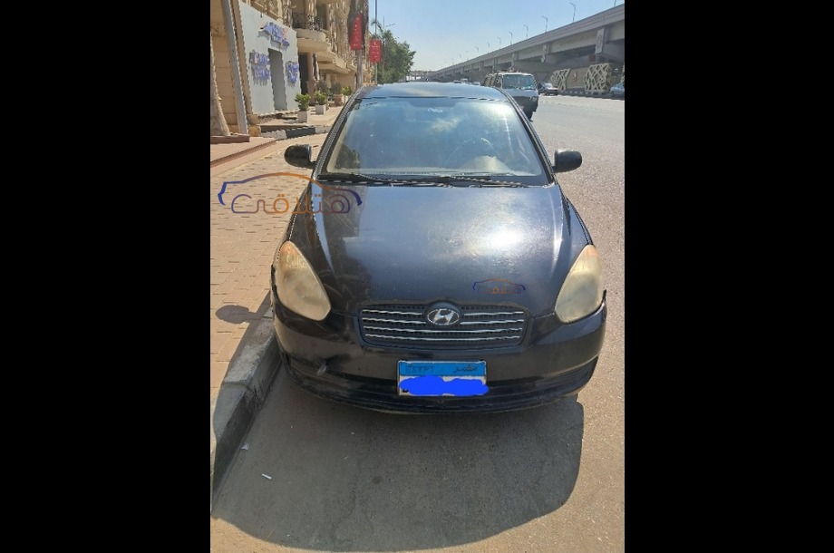 Accent Hyundai أسود