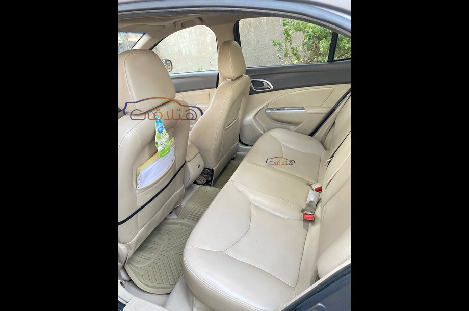 Optra Chevrolet رمادي