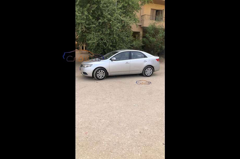 Grand Cerato Kia فضي