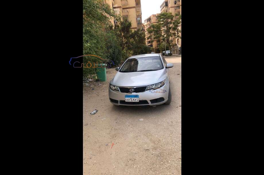 Grand Cerato Kia فضي