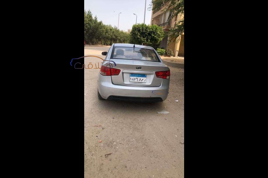 Grand Cerato Kia فضي
