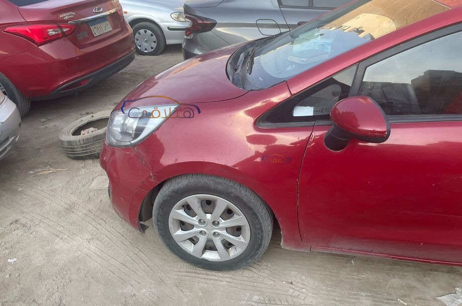 Rio Kia احمر