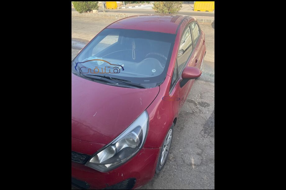 Rio Kia احمر