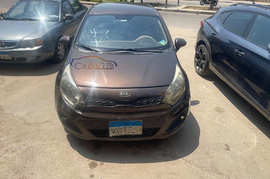 Rio Kia بني