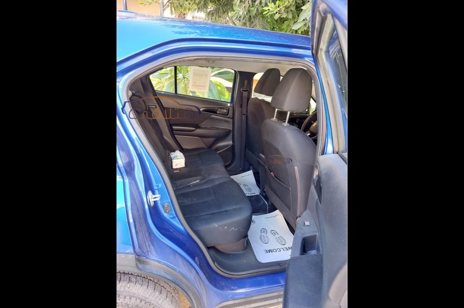 Eclipse Cross Mitsubishi أزرق