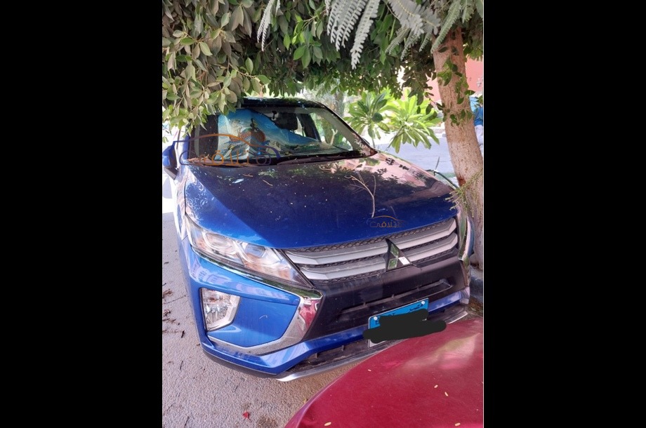 Eclipse Cross Mitsubishi أزرق