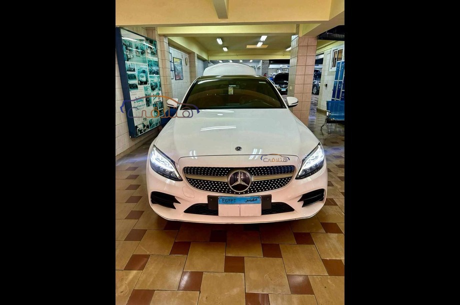 C 180 Mercedes White