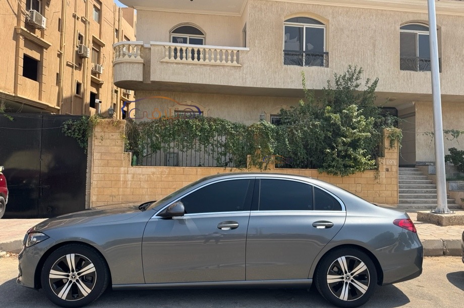C 180 Mercedes Dark grey