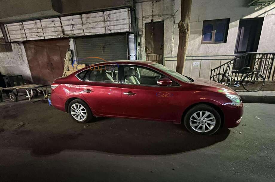 Sentra Nissan Red