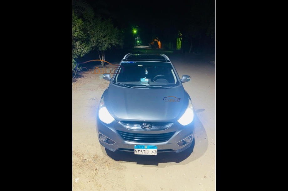 IX 35 Hyundai Dark grey