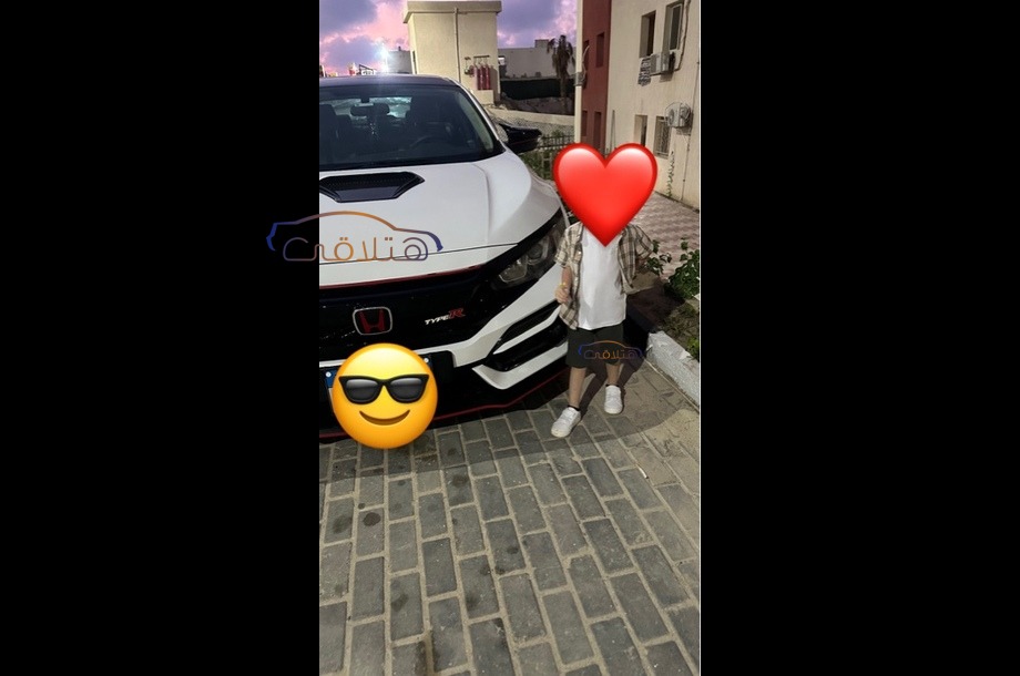 Civic Honda أبيض