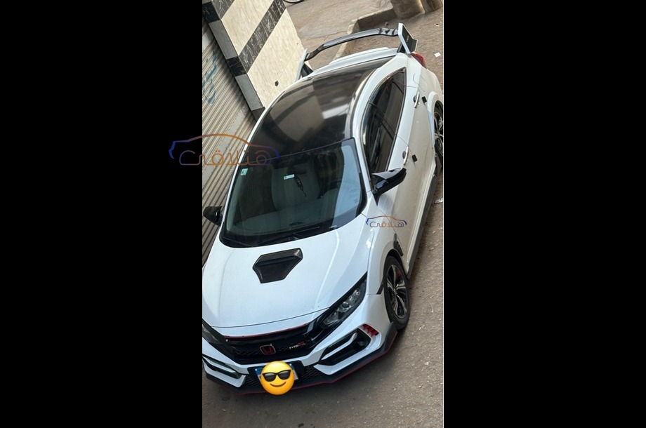Civic Honda أبيض