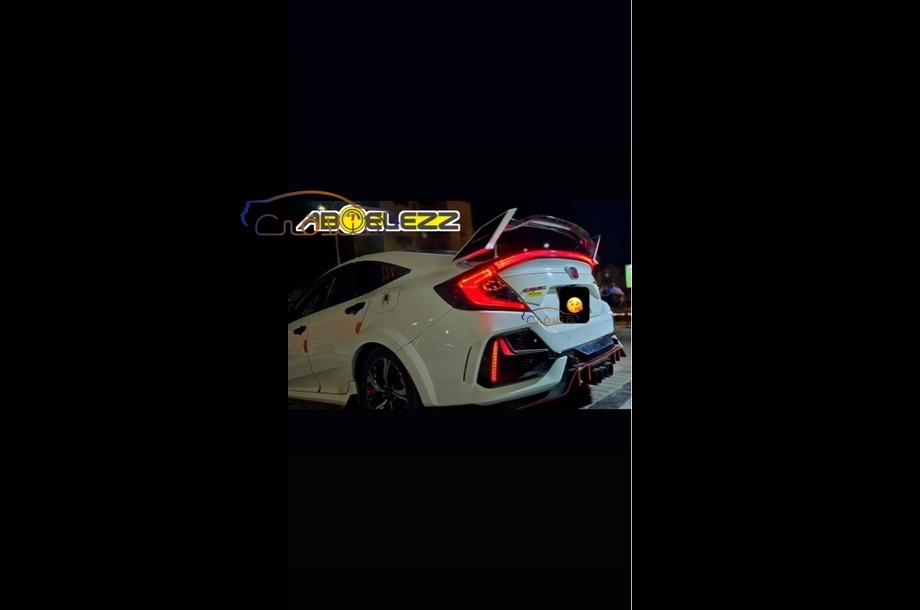 Civic Honda أبيض