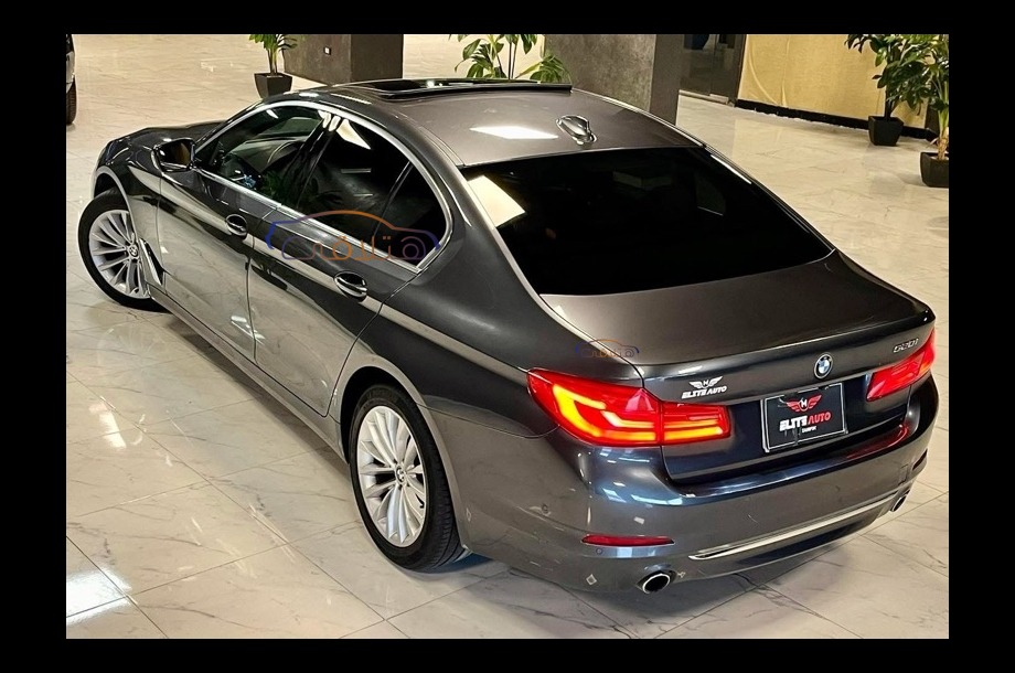 520 BMW رمادي