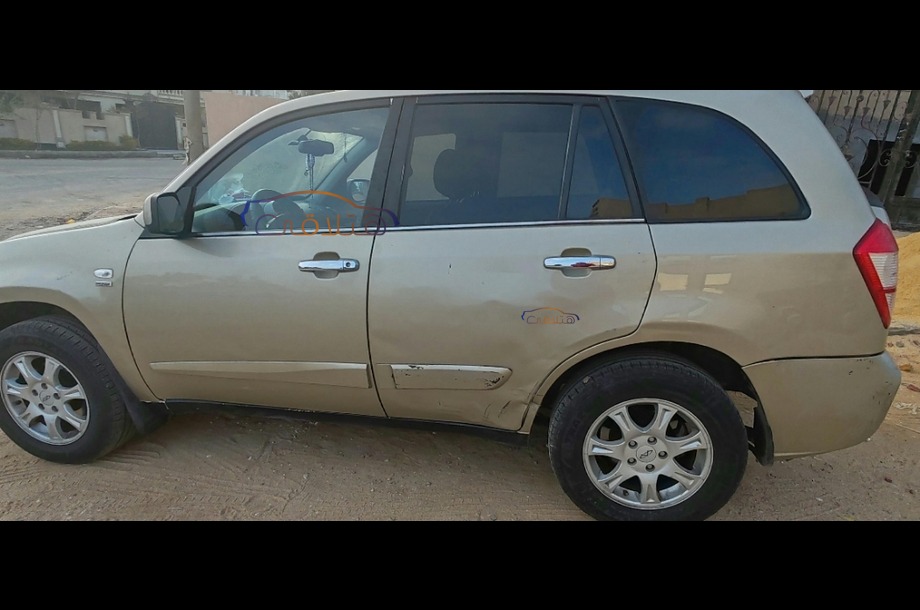 Tiggo 3 Chery ذهبي