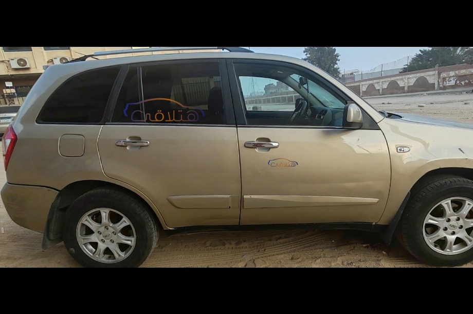 Tiggo 3 Chery ذهبي