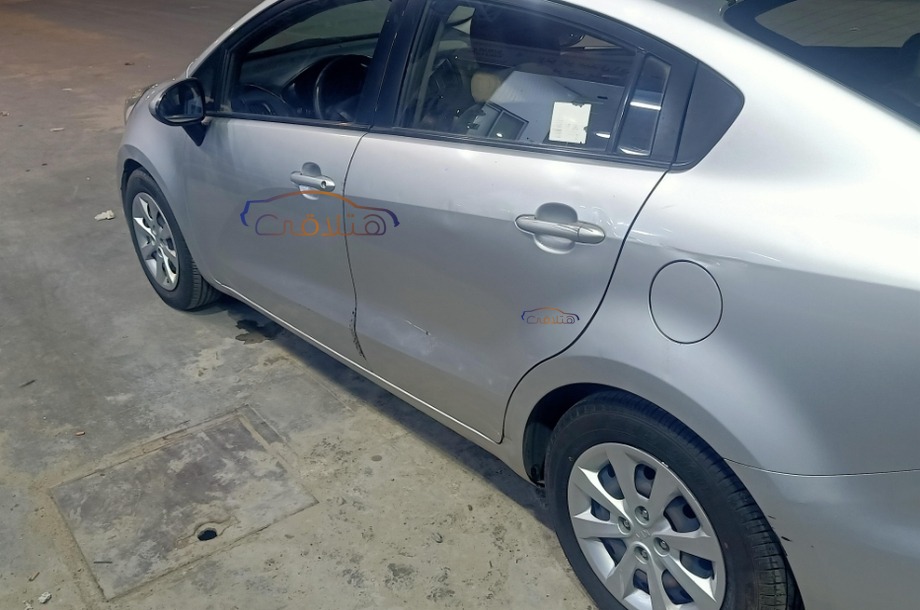 Rio Kia فضي