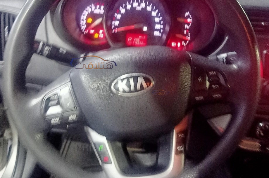 Rio Kia فضي