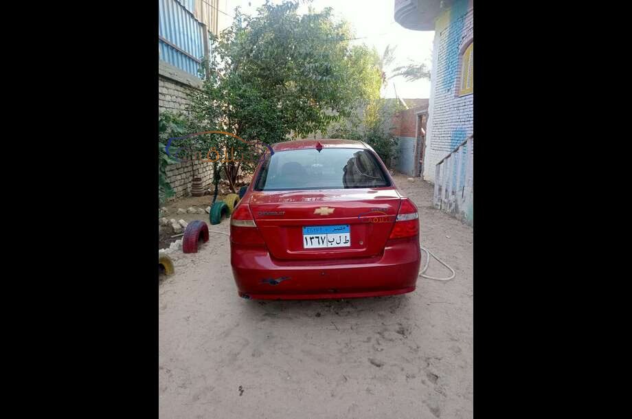 Aveo Chevrolet احمر