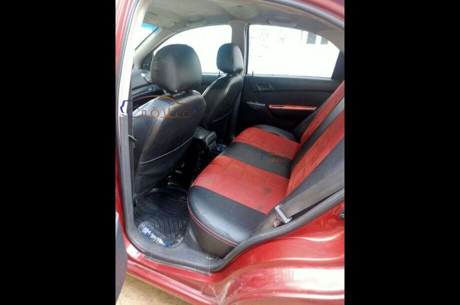 Aveo Chevrolet احمر