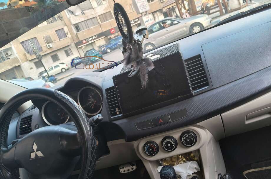 Lancer EX Shark Mitsubishi احمر غامق