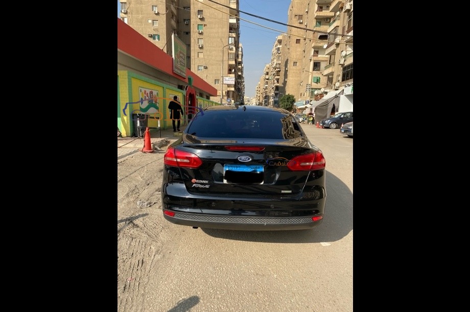 Focus Ford Black