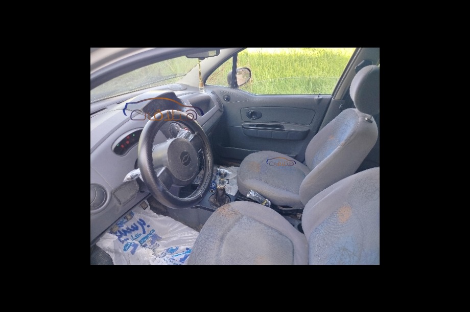 Spark Chevrolet فضي