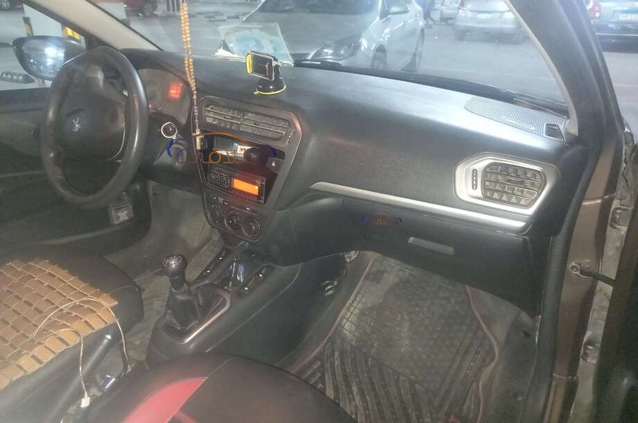 301 Peugeot موكا