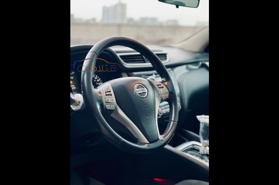 Qashqai Nissan Dark grey