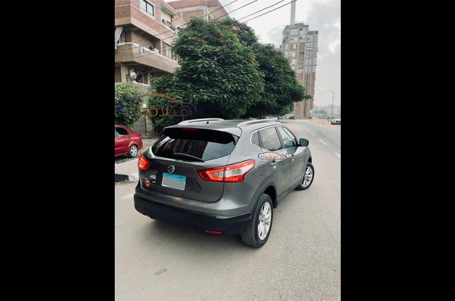 Qashqai Nissan Dark grey