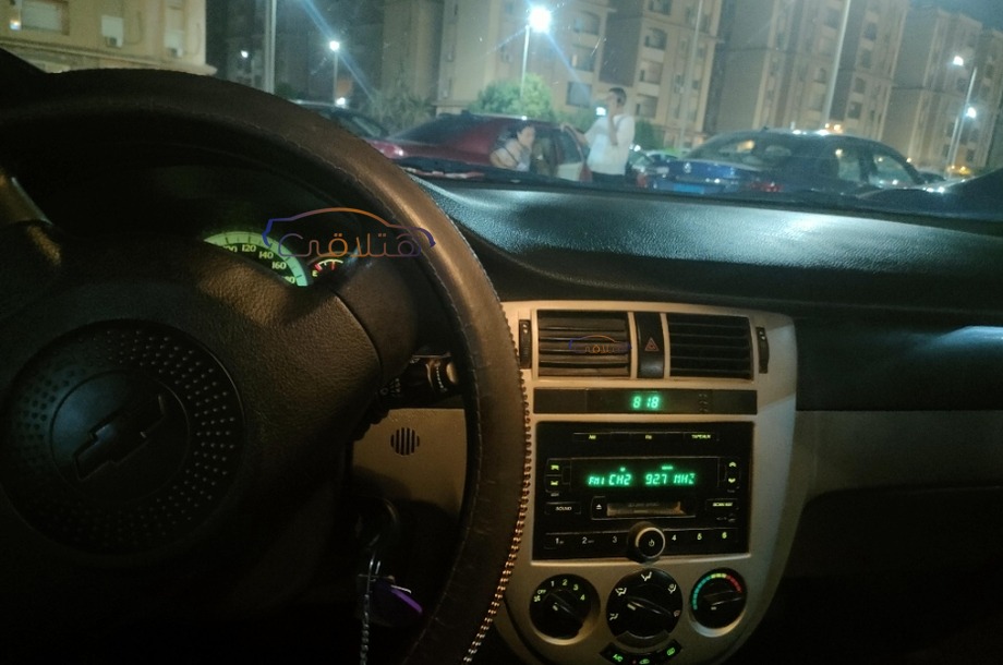 Optra Chevrolet رمادي