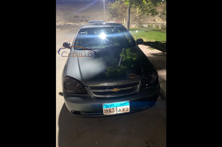 Optra Chevrolet رمادي