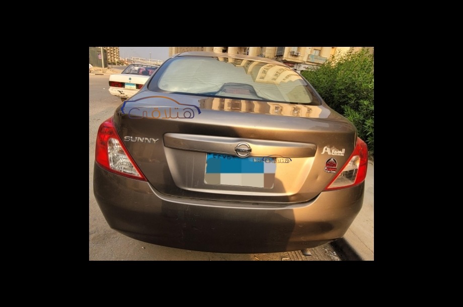 Sunny Nissan برونزي