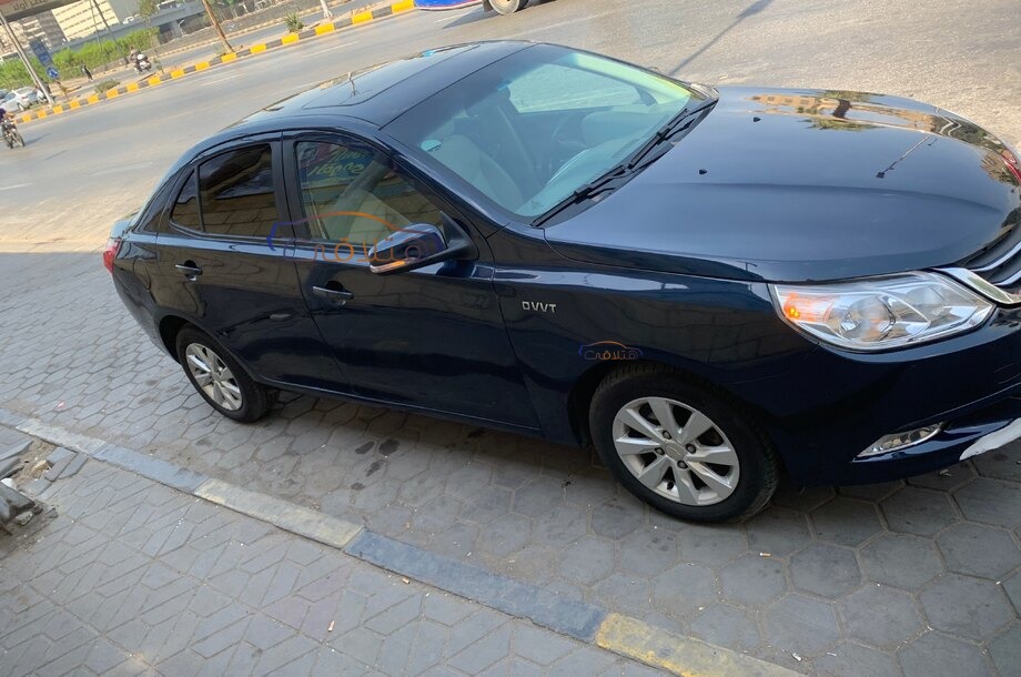 Optra Chevrolet الأزرق الداكن