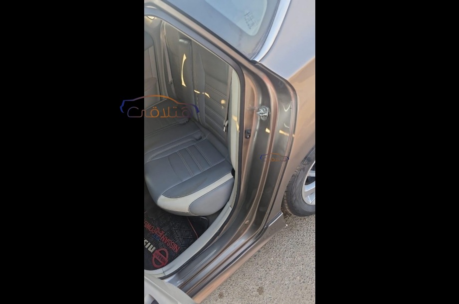 Sentra Nissan برونزي