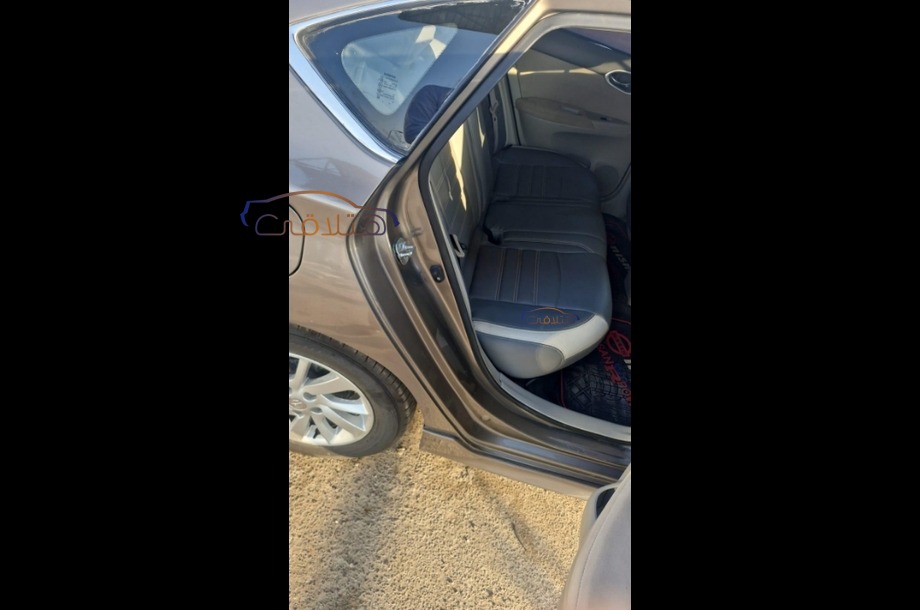 Sentra Nissan برونزي