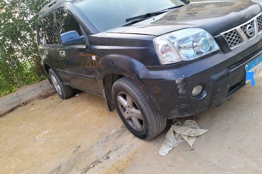 XTrail Nissan Dark blue