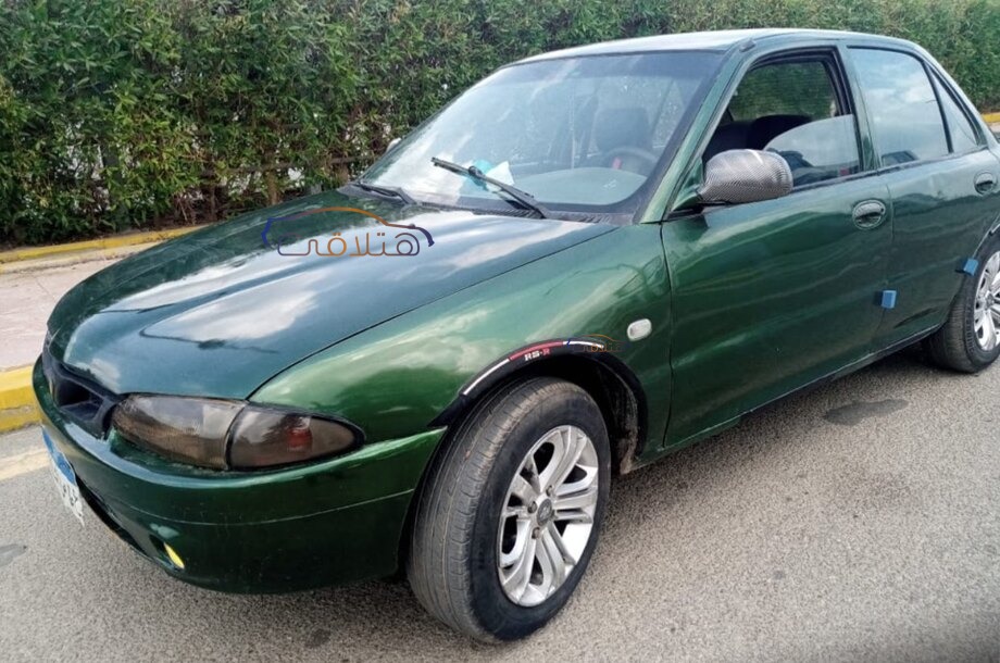 Wira Proton أخضر