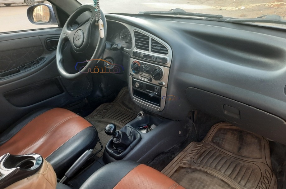 Lanos 2 Daewoo الأزرق الداكن