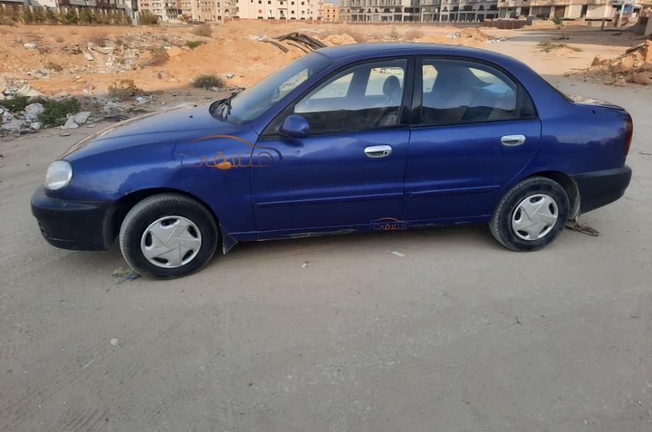 Lanos 2 Daewoo الأزرق الداكن