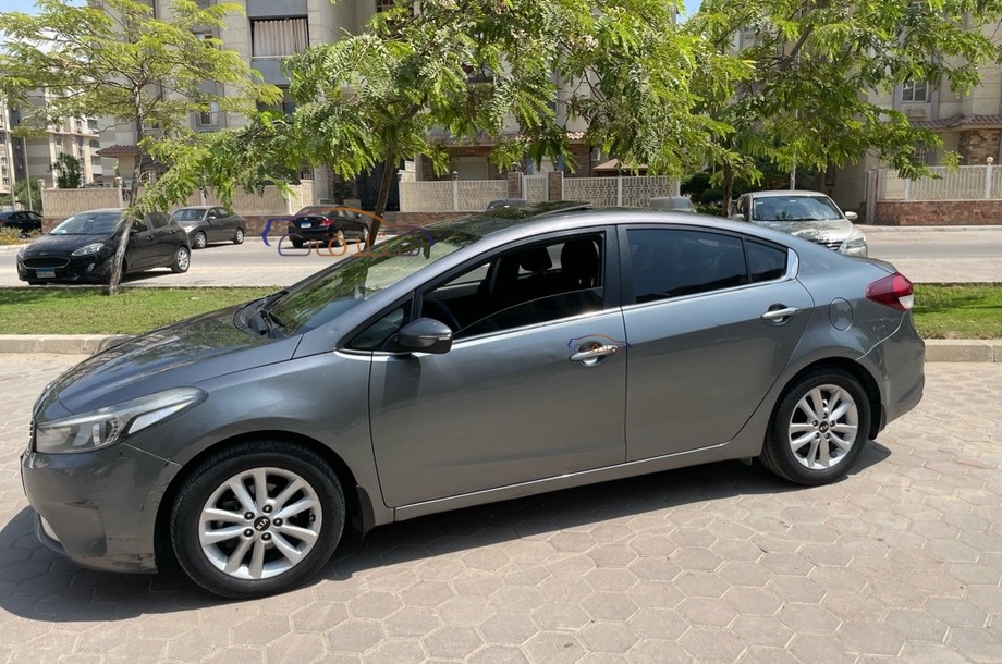 Cerato Kia رمادي