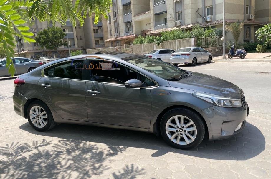 Cerato Kia رمادي