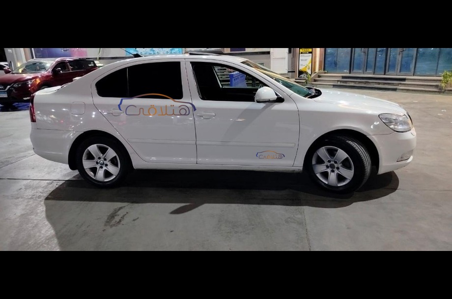 Fantasia Skoda White