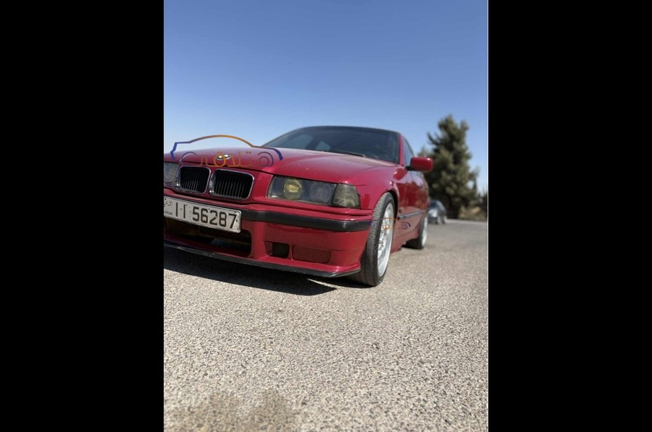 318 BMW احمر