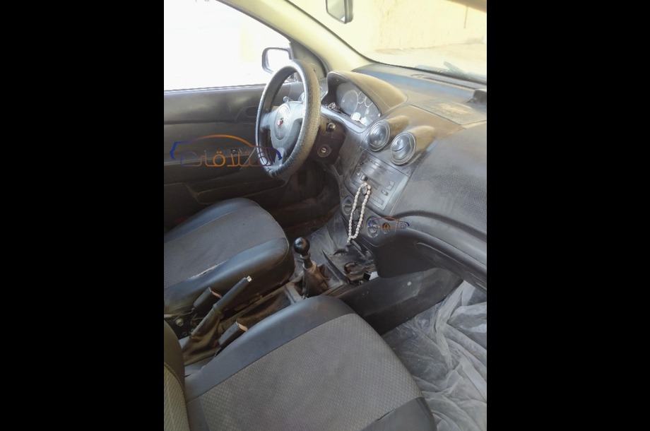 Aveo Chevrolet أسود