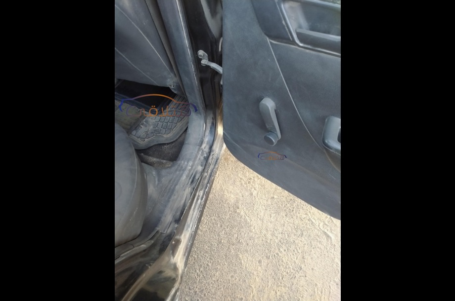 Aveo Chevrolet أسود