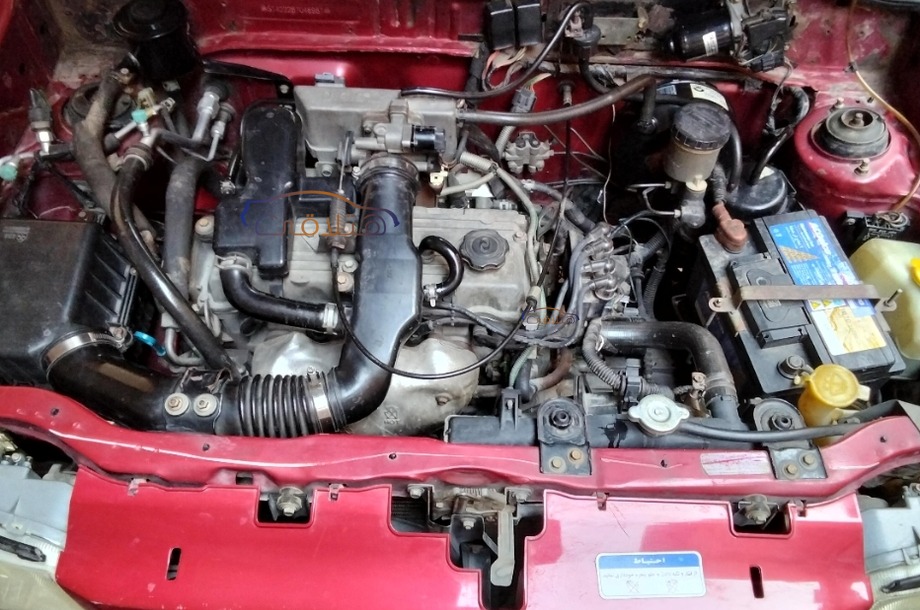 Saipa Kia احمر غامق