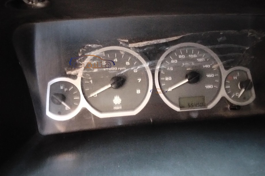 Saipa Kia احمر غامق