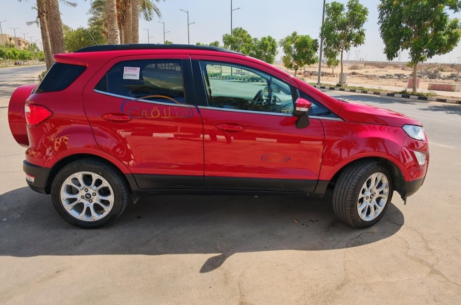 EcoSport Ford احمر